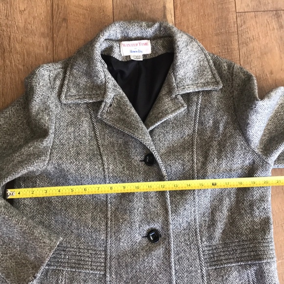 Winter Time wool coat/ color Gray/ size Medium - Picture 7 of 8